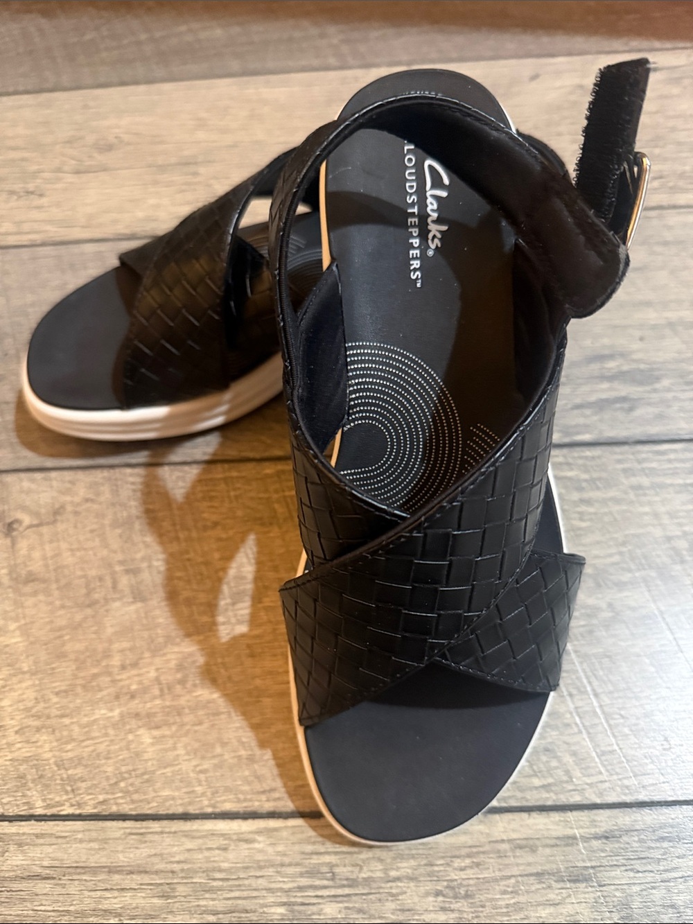 Clarks Black Woven Cross-CloudSteppers Strap Platform Sandals Sz 9 1/2.